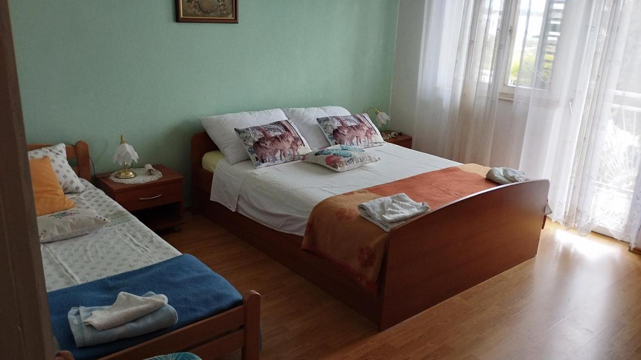 希贝尼克 Apartman Palme酒店 外观 照片