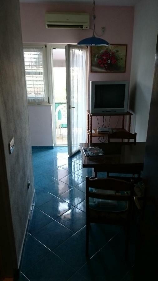 希贝尼克 Apartman Palme酒店 外观 照片