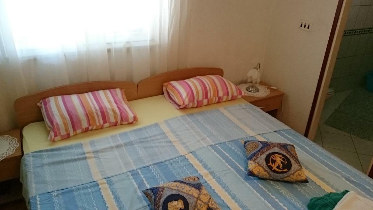 希贝尼克 Apartman Palme酒店 外观 照片